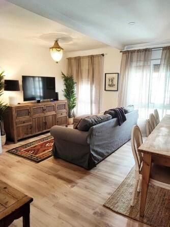 Vintage 3 Bdr Apartment Esplugues de Llobregat Bagian luar foto